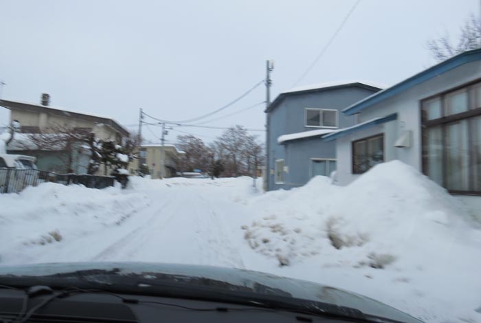 webnews今朝の北見／松浦水産駐車場裏の通り