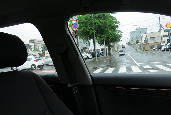 webnews今朝の北見／交差点を左に入ると北見赤十字病院方向