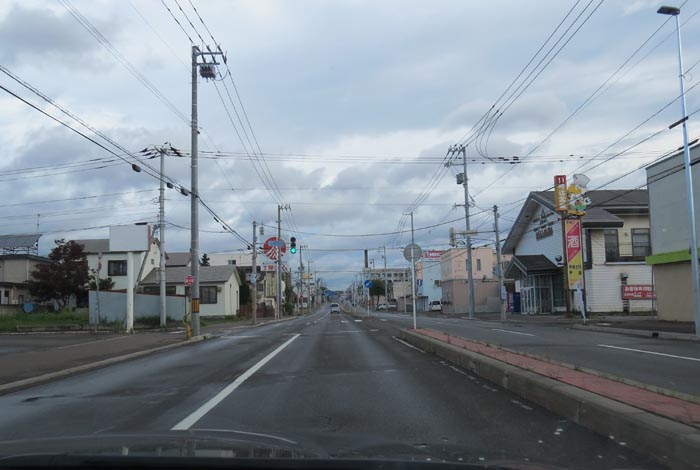 webnews今朝の北見／とん田通り、南大通り交差点から国道39号方向