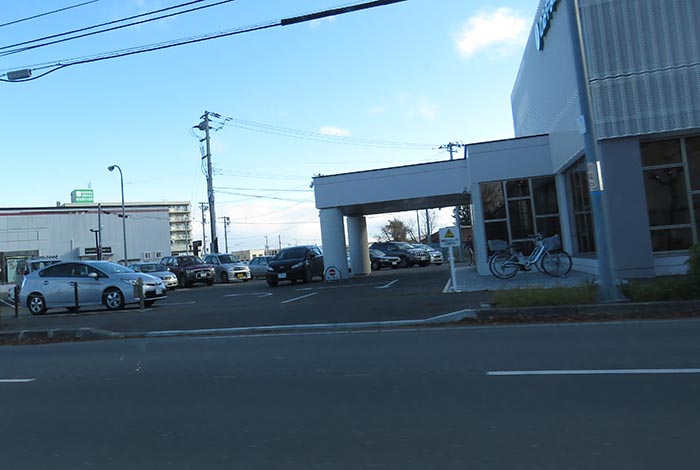 webnews今朝の北見／写真奥に北見ハッカ記念館