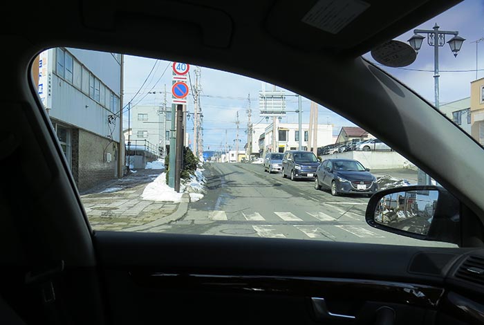 webnews今朝の北見／大通り東４丁目交差点から左の仁頃通り側