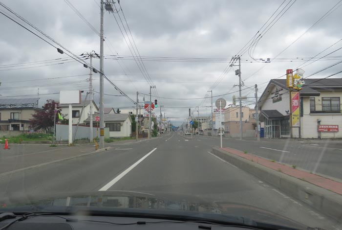 webnews今朝の北見／とん田通り、南大通り交差点から国道39号方向