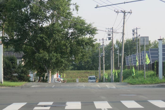 webnews¡’©‚Ì–kŒ©^Œð·“_‚©‚牜‚ª–³‰Áì‚̉EŠÝ’ç–h