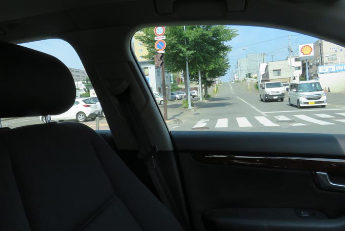 webnews今朝の北見/交差点を左に入ると北見赤十字病院方向
