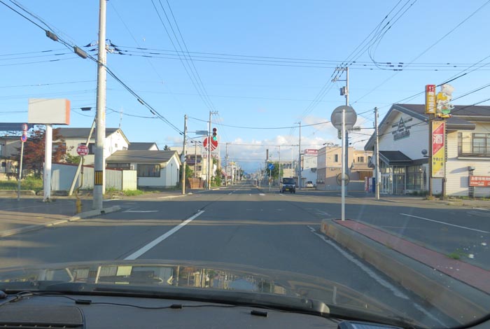 webnews今朝の北見／とん田通り、南大通り交差点から国道39号方向