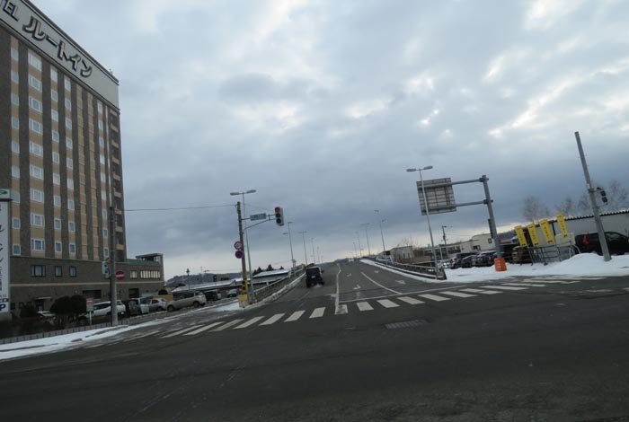 webnews今朝の北見/西4丁目通りの跨線橋側