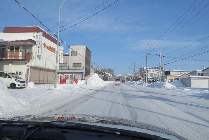 webnews今朝の北見／常盤通り、さかい商店前から北見市民会館方向