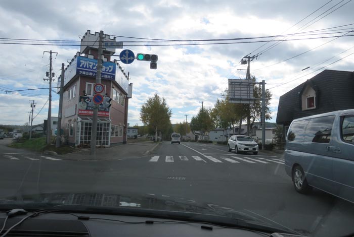 webnews今朝の北見／錦町の南岸通りをとん田通り交差点から花園町の常盤通り方向