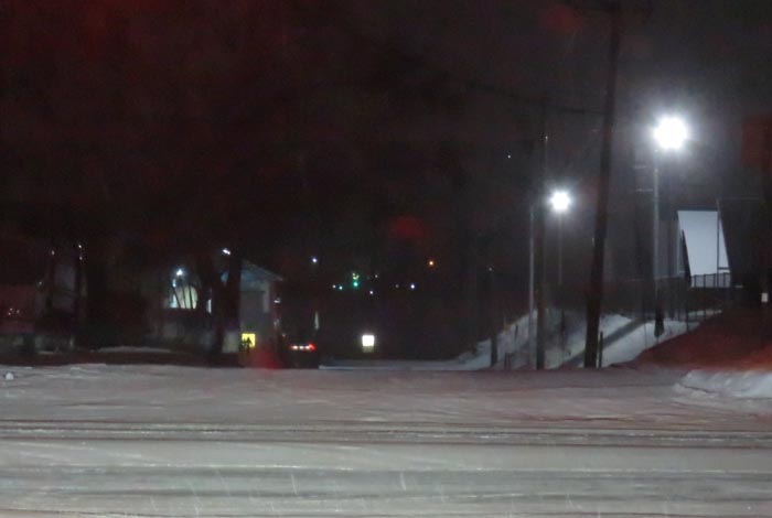 webnews今朝の北見／交差点から奥が無加川の右岸堤防