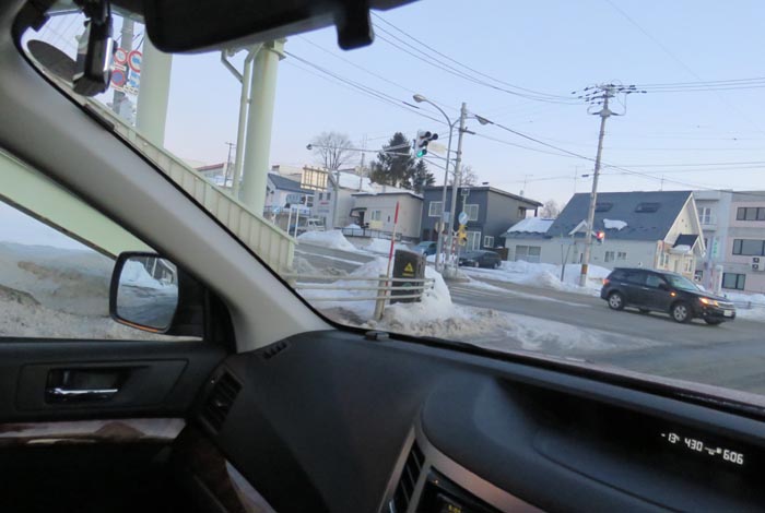 webnews今朝の北見/東9丁目歩道橋の交差点から左