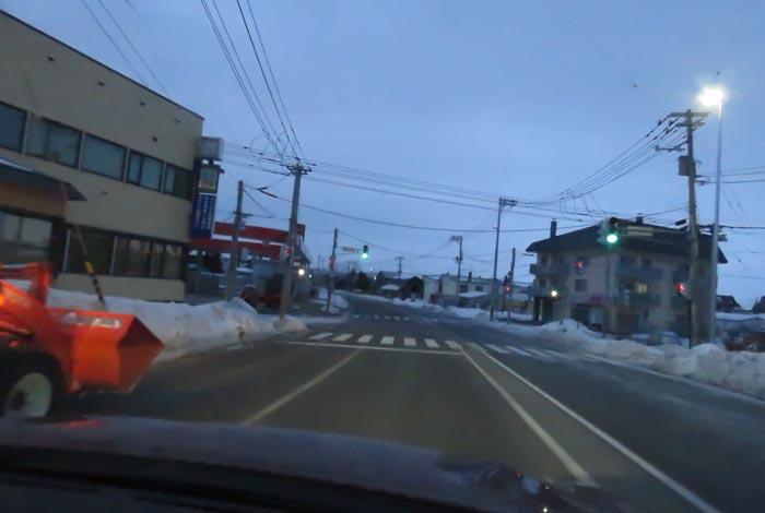 webnews今朝の北見/無加川橋を渡り南大通り交差点方向