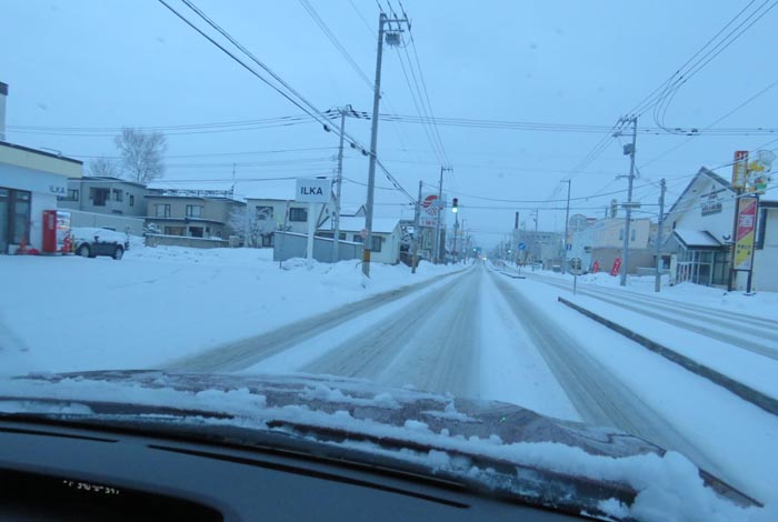 webnews今朝の北見/とん田通り、南大通り交差点から国道39号方向