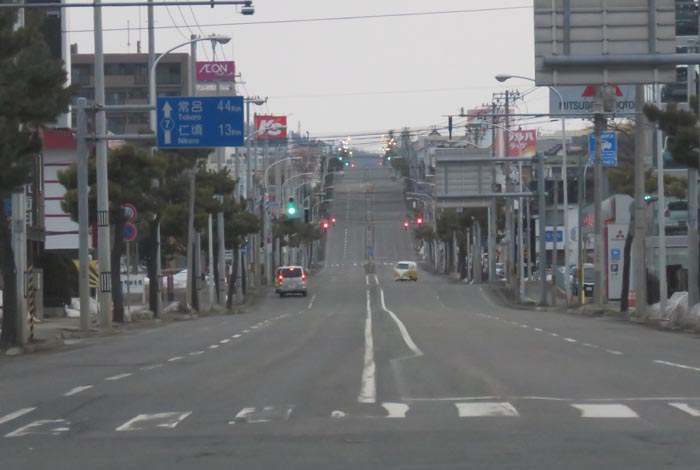 webnews今朝の北見/交差点から奥は常呂方面