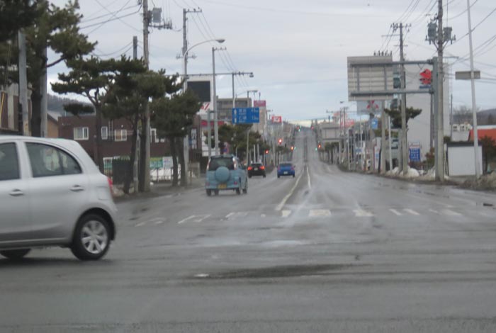 webnews今朝の北見/交差点から奥は常呂方面