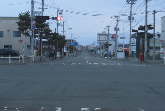 webnews今朝の北見/交差点から奥は常呂方面