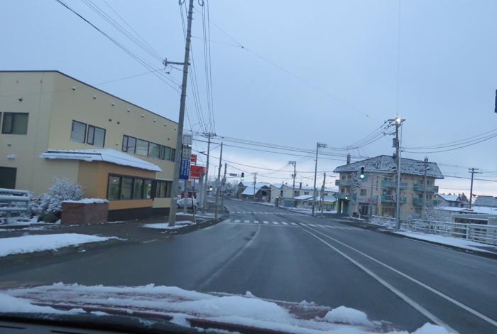 webnews今朝の北見/無加川橋を渡り南大通り交差点方向