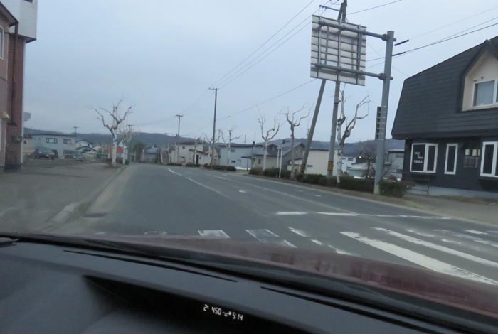 webnews今朝の北見／錦町の南岸通りをとん田通り交差点から花園町の常盤通り方向