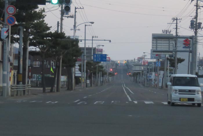 webnews今朝の北見/交差点から奥は常呂方面