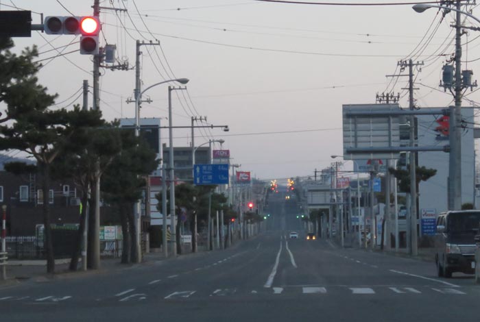 webnews今朝の北見/交差点から奥は常呂方面