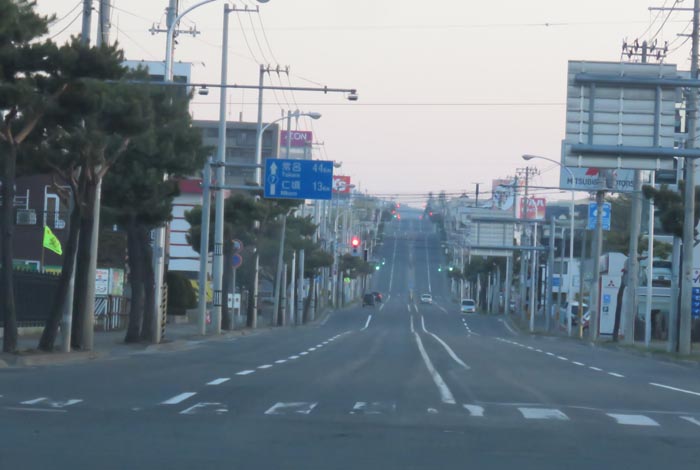 webnews今朝の北見/交差点から奥は常呂方面