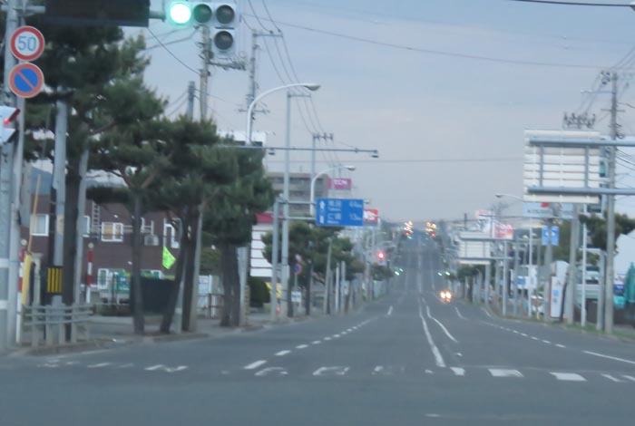 webnews今朝の北見/交差点から奥は常呂方面