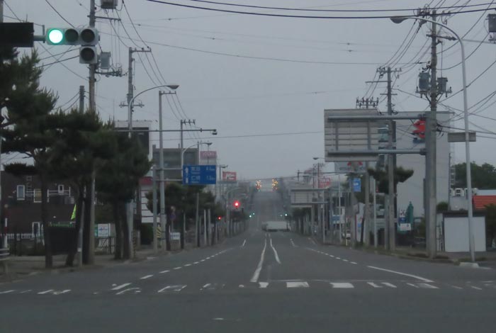 webnews今朝の北見/交差点から奥は常呂方面