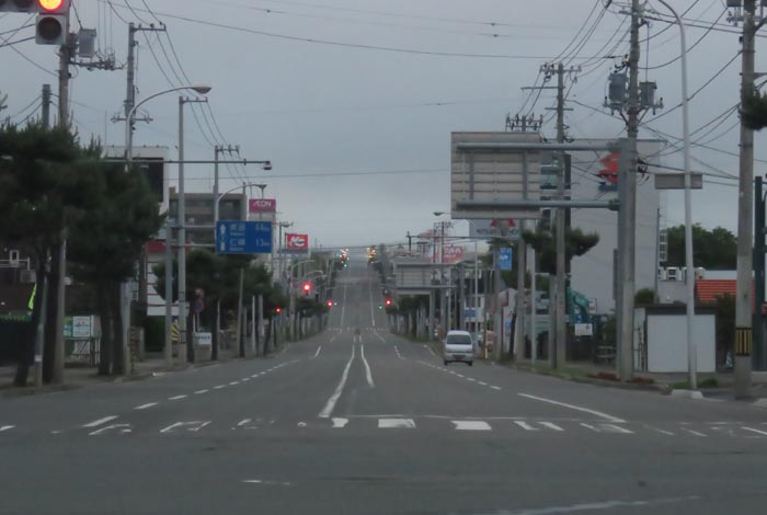webnews今朝の北見/交差点から奥は常呂方面