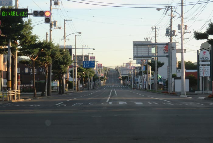 webnews今朝の北見/交差点から奥は常呂方面