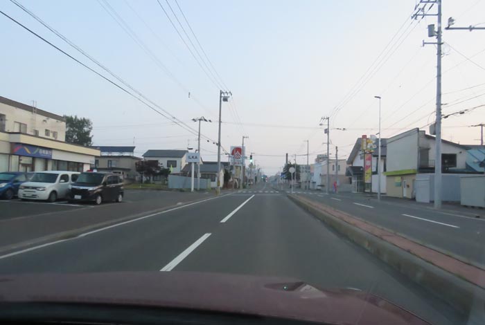 webnews今朝の北見/とん田通り、南大通り交差点から国道39号方向