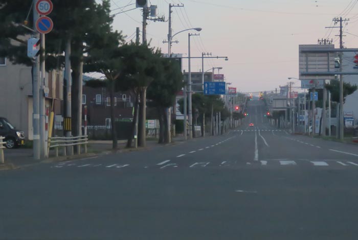 webnews今朝の北見/交差点から奥は常呂方面