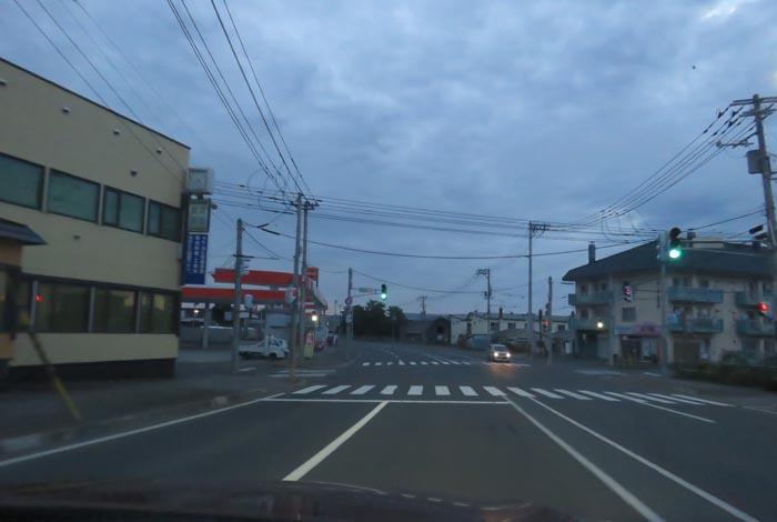 webnews今朝の北見/無加川橋を渡り南大通り交差点方向