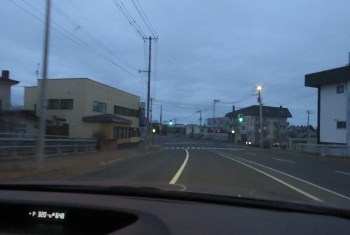 webnews今朝の北見/無加川橋を渡り南大通り交差点方向