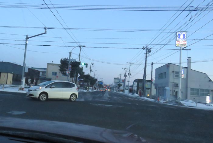 webnews今朝の北見/交差点から奥は常呂方面