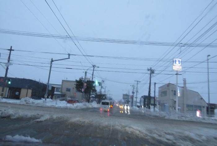 webnews今朝の北見/交差点から奥は常呂方面