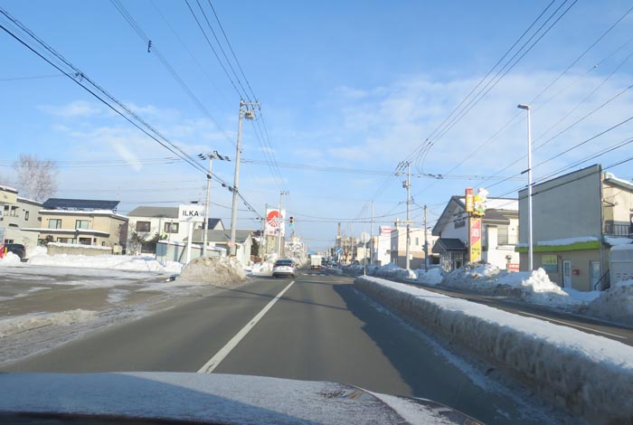 webnews今朝の北見/とん田通り、南大通り交差点から国道39号方向
