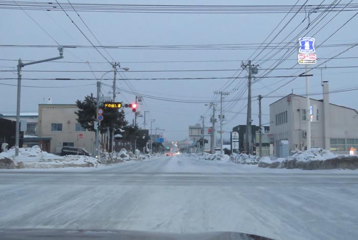 webnews今朝の北見/交差点から奥は常呂方面