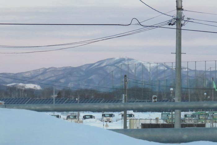 webnews今朝の北見／仁頃山頂上には開発局の無線中継施設がある