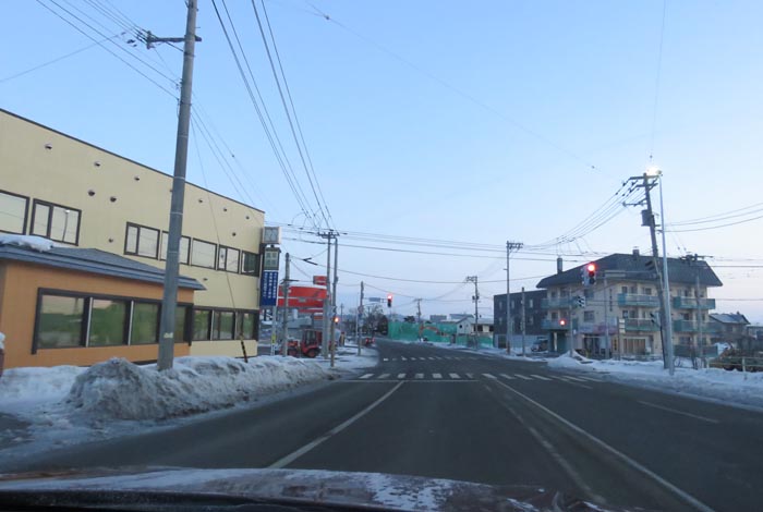 webnews今朝の北見/無加川橋を渡り南大通り交差点方向