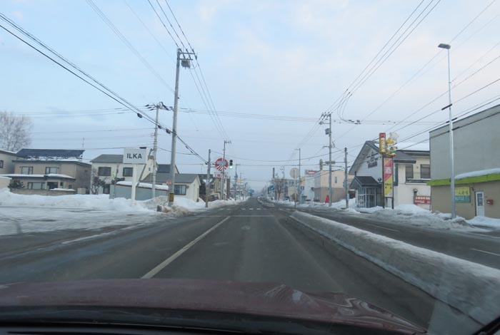 webnews今朝の北見/とん田通り、南大通り交差点から国道39号方向