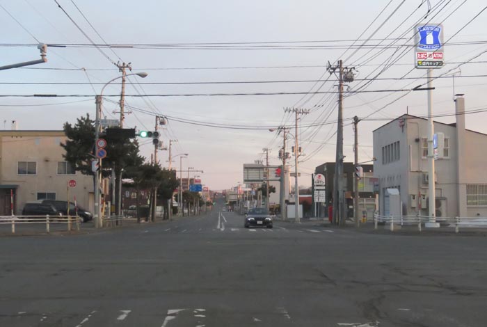 webnews今朝の北見/交差点から奥は常呂方面
