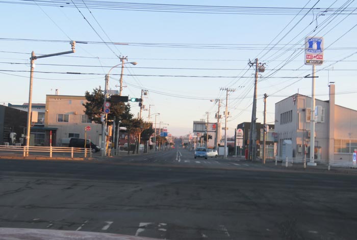 webnews今朝の北見/交差点から奥は常呂方面