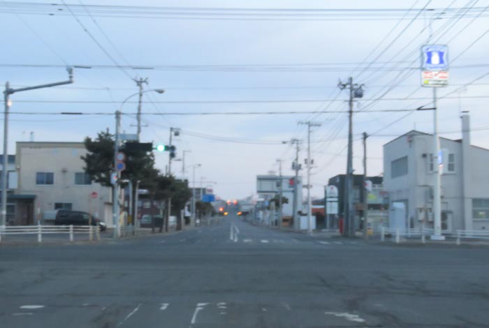 webnews今朝の北見/交差点から奥は常呂方面