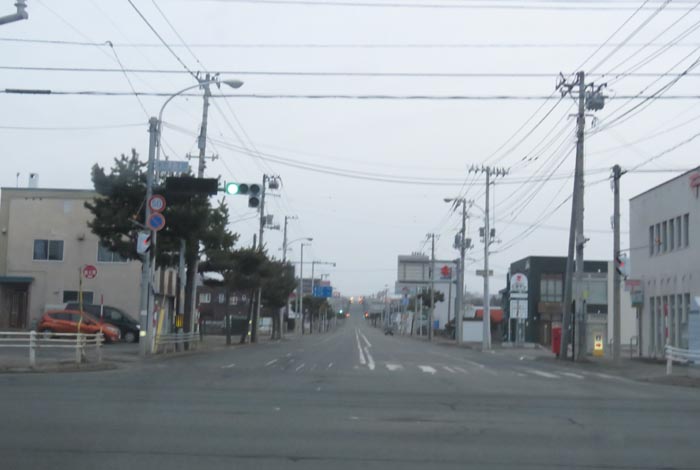 webnews今朝の北見/交差点から奥は常呂方面