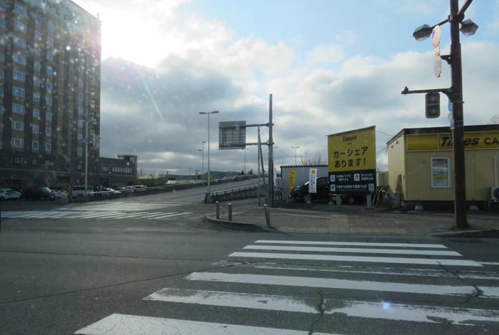 webnews今朝の北見/西4丁目通りの跨線橋側
