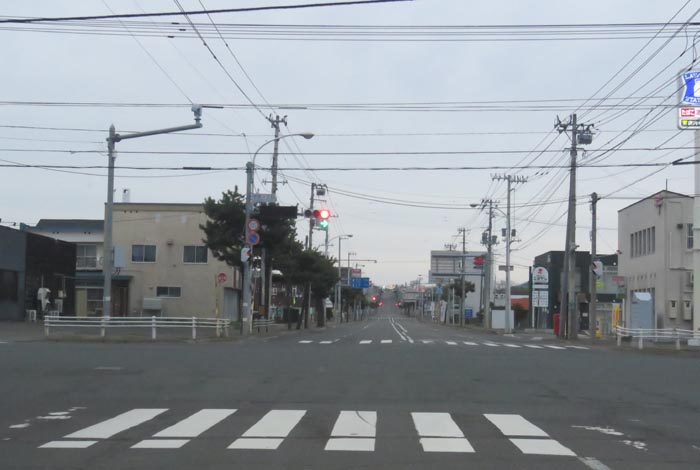webnews今朝の北見/交差点から奥は常呂方面