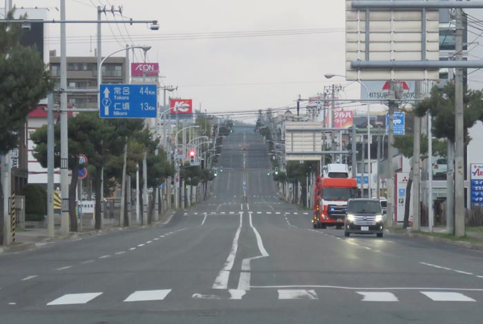 webnews今朝の北見/交差点から奥は常呂方面