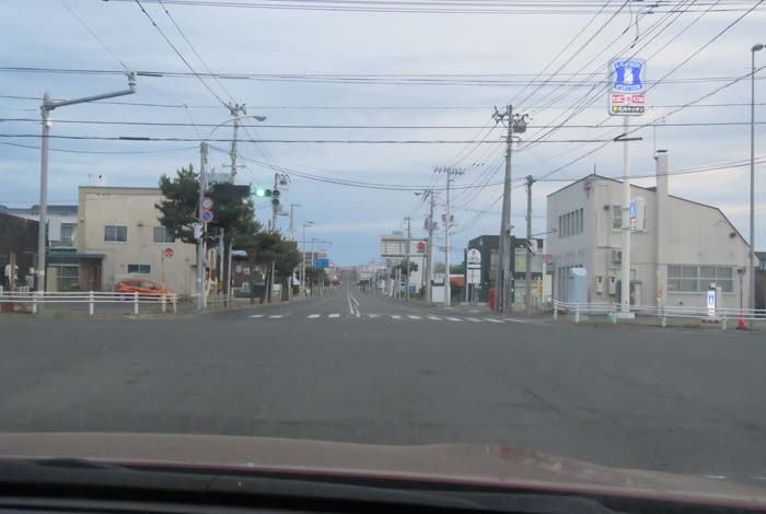 webnews今朝の北見/交差点から奥は常呂方面