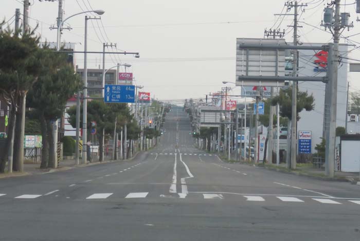 webnews今朝の北見/交差点から奥は常呂方面