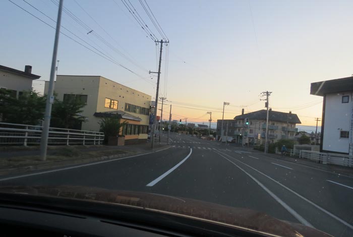 webnews今朝の北見/無加川橋を渡り南大通り交差点方向