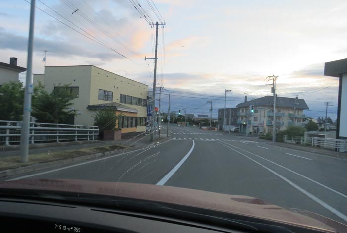 webnews今朝の北見/無加川橋を渡り南大通り交差点方向
